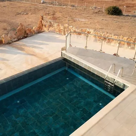 בית נופש 4 Bedroom At The Sea פאהיה